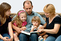 Welche Bibel eignet sich besonders für mein Kind? Welche Bibel eignet sich besonders für mein Kind?